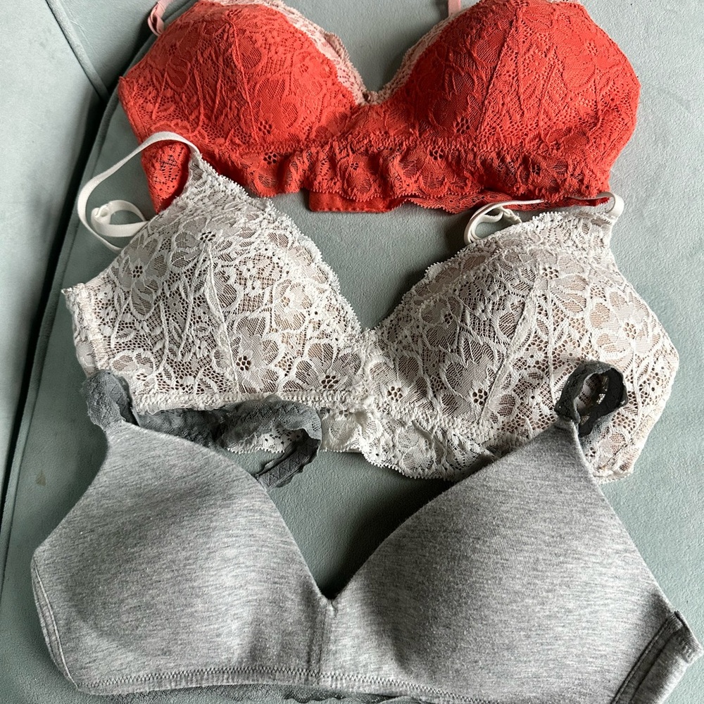 Women's Aerie 34C Lace & Cotton Bra Set - Coral, Ivory, Gray